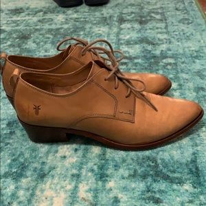 Frye Reese pointed toe oxfords 8